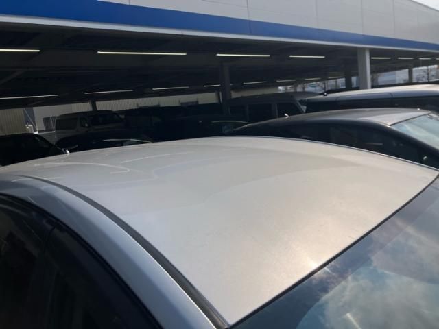 TOYOTA PRIUS ALPHA 2011 Image 31