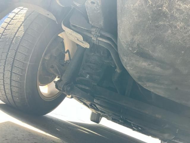 TOYOTA PRIUS ALPHA 2011 Image 31