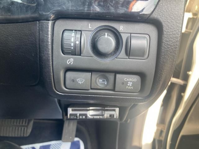 SUBARU LEGACY OUTBACK 2007 Image 31