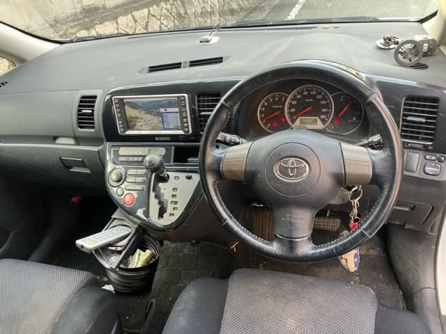 TOYOTA WISH 2003 Image 31