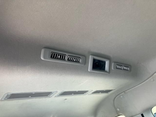 NISSAN NV350 CARAVAN 4WD 2014 Image 31