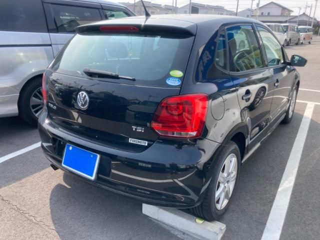 VOLKSWAGEN POLO 2011 Image 31
