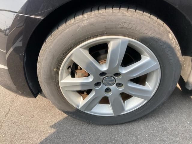 VOLKSWAGEN POLO 2011 Image 31