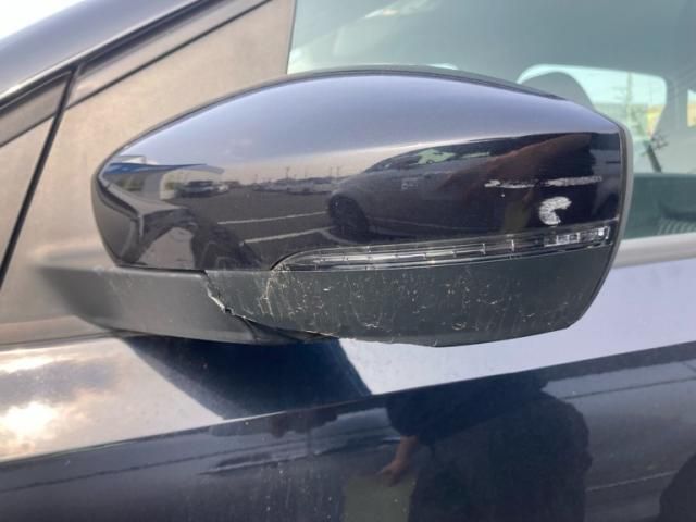 VOLKSWAGEN POLO 2011 Image 31