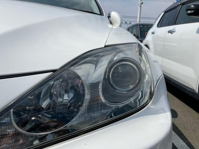 TOYOTA LEXUS IS250 2010 Image 31