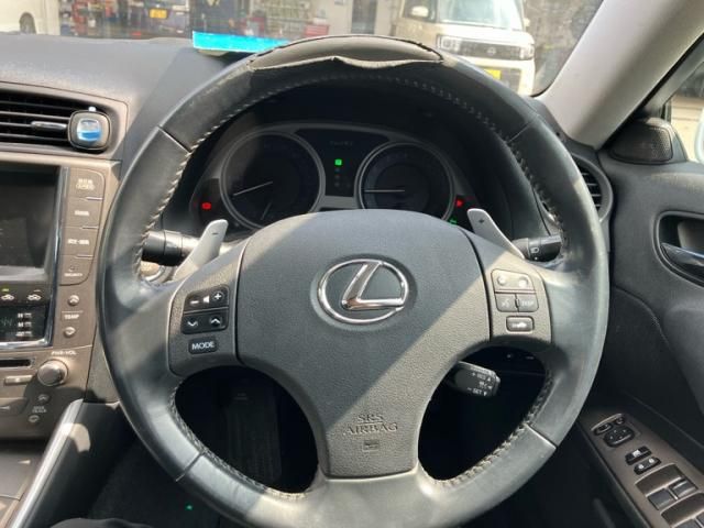 TOYOTA LEXUS IS250 2010 Image 31