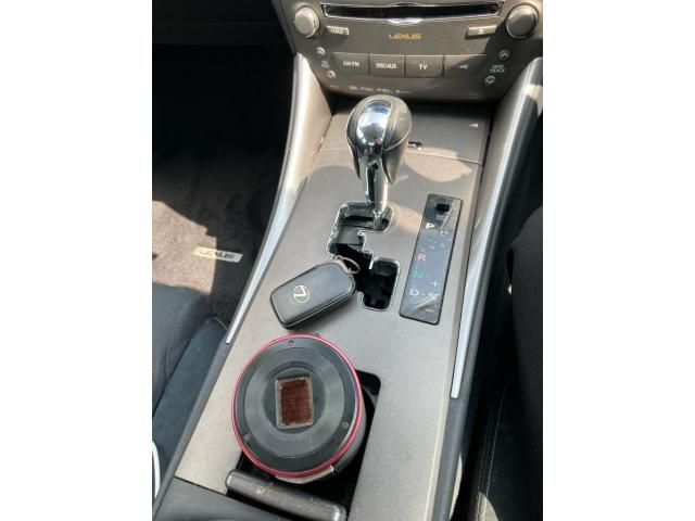 TOYOTA LEXUS IS250 2010 Image 31