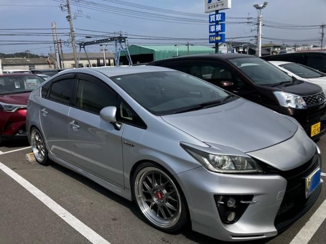 TOYOTA PRIUS 2012 Image 31