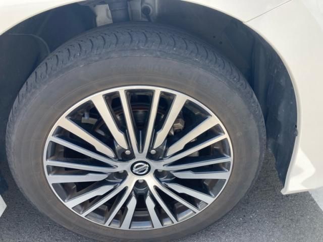 NISSAN ELGRAND 2022 Image 31