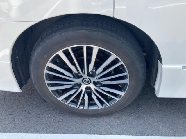 NISSAN ELGRAND 2022 Image 31