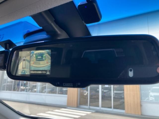 NISSAN ELGRAND 2022 Image 31