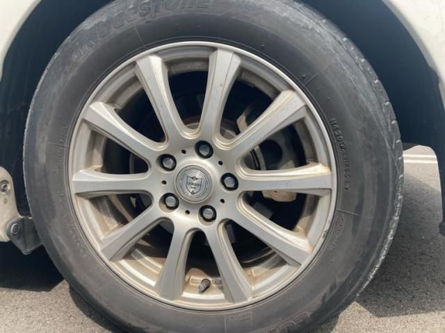 TOYOTA PRIUS ALPHA 2012 Image 31