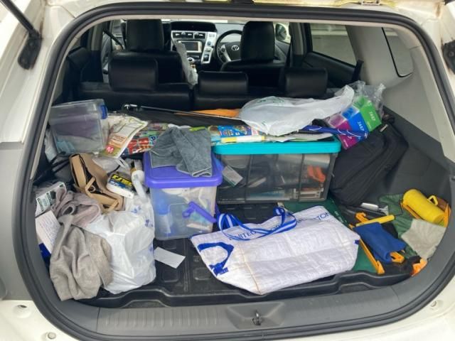 TOYOTA PRIUS ALPHA 2012 Image 31