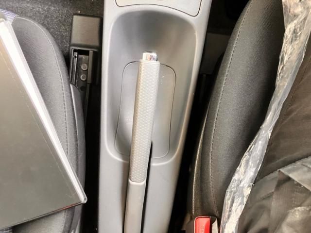 MAZDA DEMIO 2007 Image 31