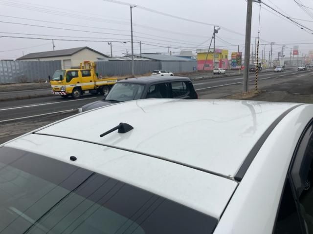 TOYOTA PRIUS 2013 Image 31