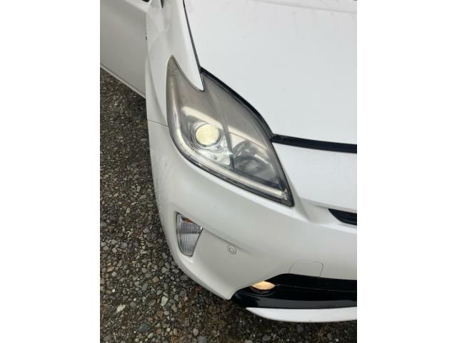 TOYOTA PRIUS 2013 Image 31