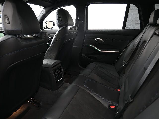 BMW 3SERIES TOURING 2021 Image 31