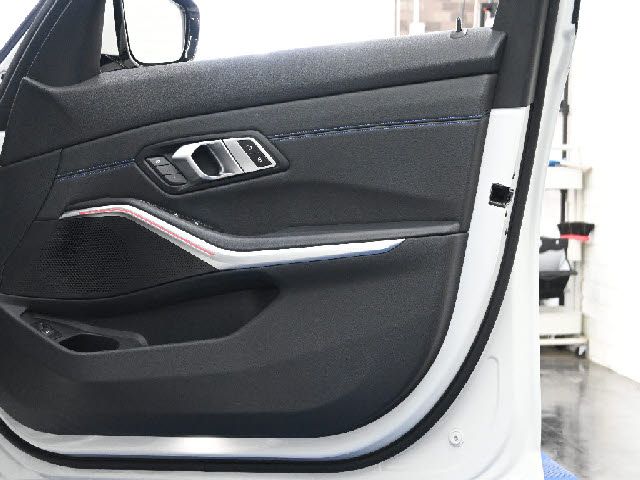 BMW 3SERIES TOURING 2021 Image 31