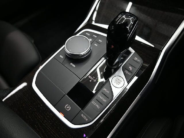 BMW 3SERIES TOURING 2022 Image 31