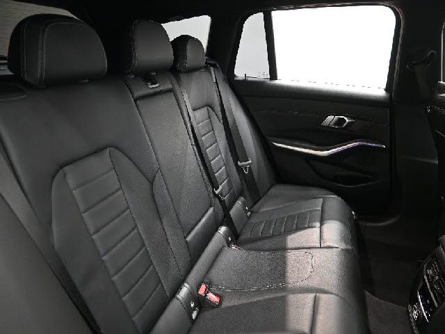 BMW 3SERIES TOURING 2022 Image 31