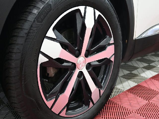 PEUGEOT 5008 2022 Image 31