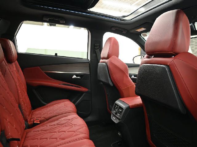 PEUGEOT 5008 2022 Image 31