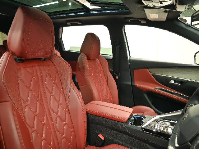 PEUGEOT 5008 2022 Image 31