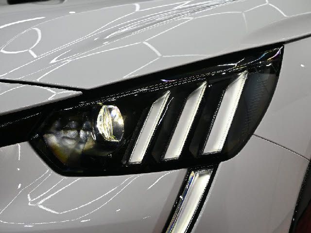 PEUGEOT 208 2024 Image 31