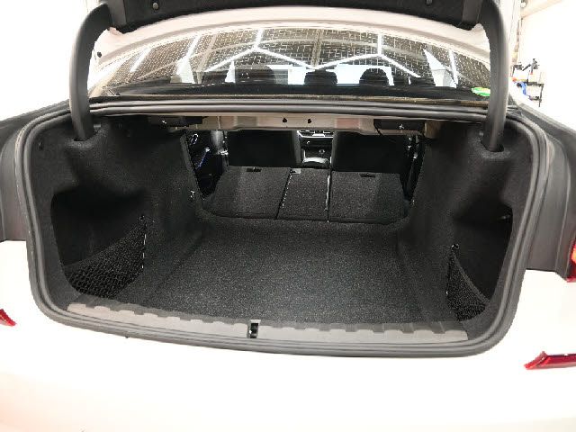 BMW 3SERIES SEDAN 2019 Image 31