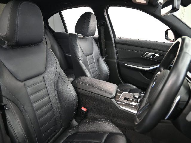 BMW 3SERIES SEDAN 2019 Image 31