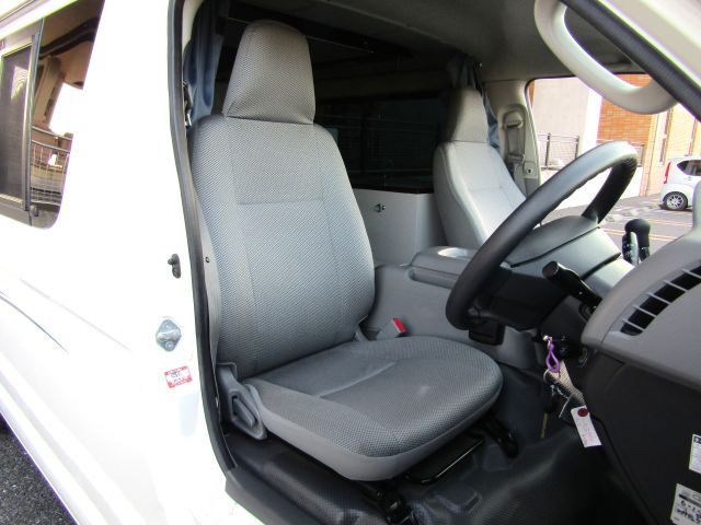 TOYOTA HIACE WAGON 4WD 2006 Image 31