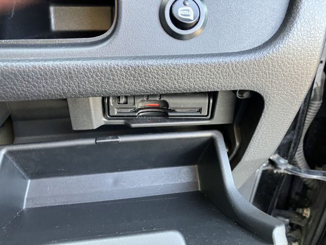 NISSAN SERENA  S-HYBRID 2013 Image 31