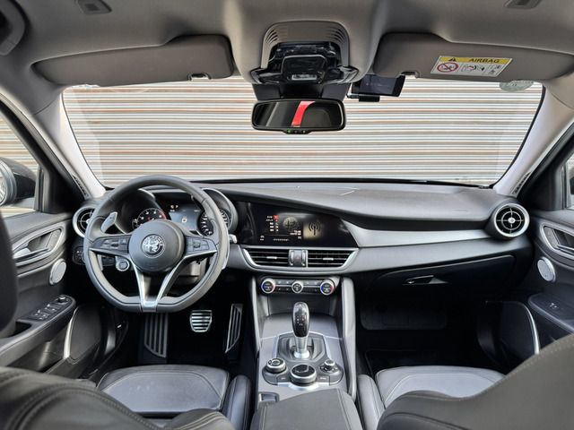 ALFAROMEO GIULIA 2017 Image 31