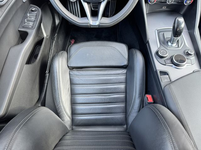 ALFAROMEO GIULIA 2017 Image 31