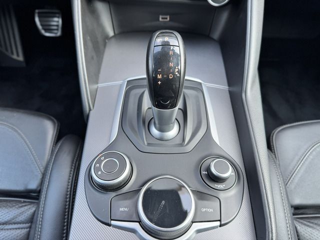 ALFAROMEO GIULIA 2017 Image 31