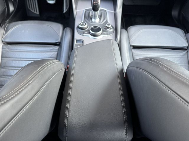 ALFAROMEO GIULIA 2017 Image 31