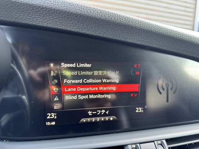 ALFAROMEO GIULIA 2017 Image 31