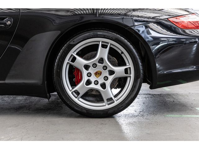 PORSCHE 911 2006 Image 31