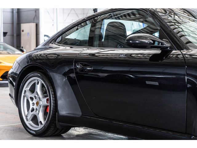 PORSCHE 911 2006 Image 31