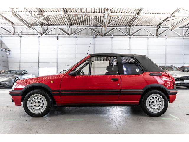 PEUGEOT 205 OPEN 1992 Image 31