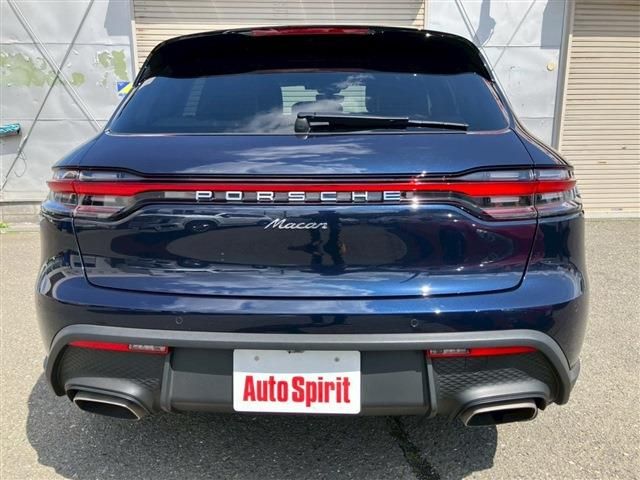 PORSCHE MACAN 2023 Image 31