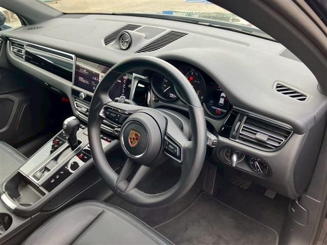 PORSCHE MACAN 2023 Image 31