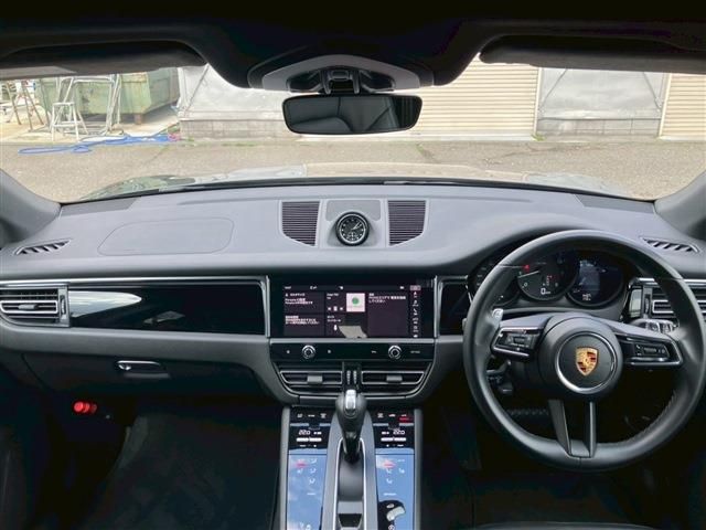 PORSCHE MACAN 2023 Image 31