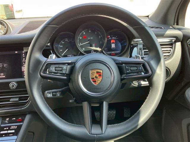 PORSCHE MACAN 2023 Image 31