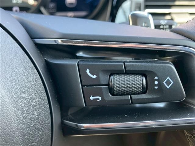 PORSCHE MACAN 2023 Image 31