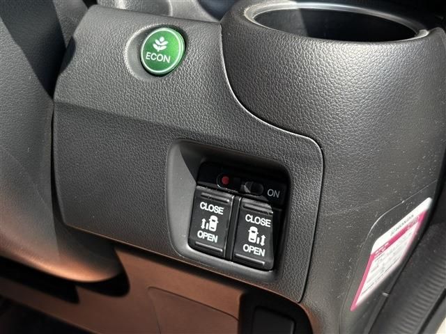 HONDA N BOX CUSTOM 4WD 2016 Image 31