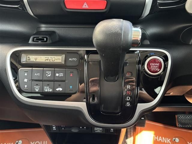 HONDA N BOX CUSTOM 4WD 2016 Image 31