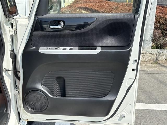 HONDA N BOX CUSTOM 4WD 2016 Image 31