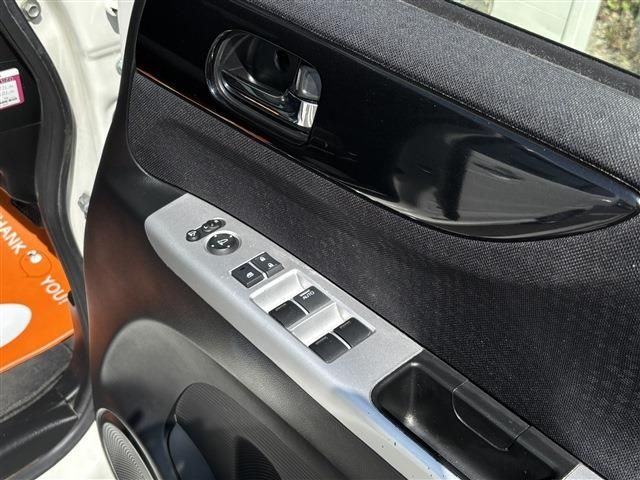 HONDA N BOX CUSTOM 4WD 2016 Image 31