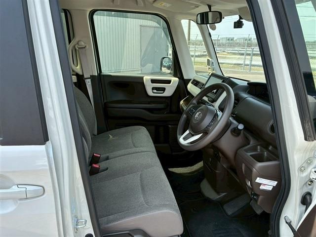 HONDA N BOX 2022 Image 31